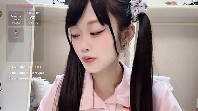 yueyue2003 (F young) - 小护士被院长威胁，大半夜用精油揉胸