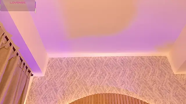 nicolle_pierce webcam