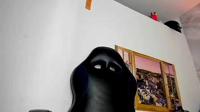 EllyBloom webcam