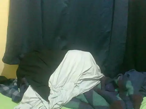 naughty-slender webcam
