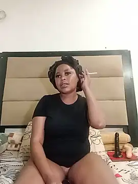 SpicyKittyxxx webcam