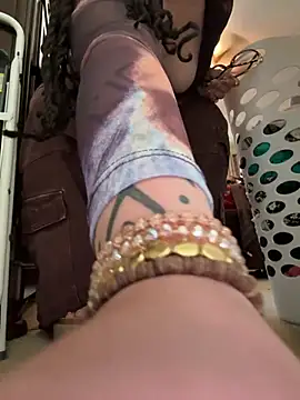 QueenNuttCollector webcam