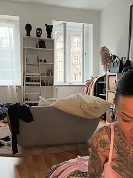 SkinnyLilly