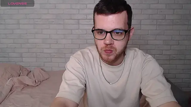 Alexxx_horny webcam