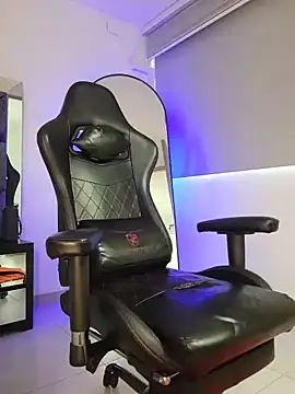 johnjaguar1_ webcam