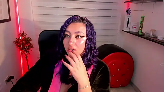 Emily_Jonesh webcam