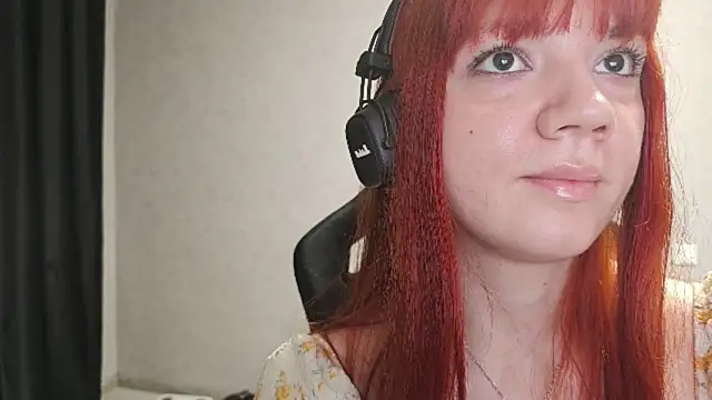 PureSanny webcam