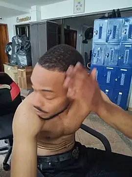 Oliver_bigblack_cock webcam