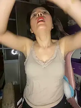 Ivy_Trix2 webcam
