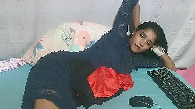 SexyIndianSky69 webcam
