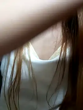 hoahongxanh22 - HoaHongXanh22's free webcam - UK Sex Cams