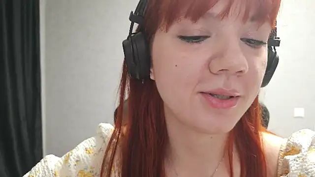 puresanny (F young) - Show my legs