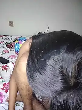 hottywife-03 - Hottywife-03's free webcam - UK Sex Cams