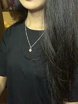 Nhinhi18 webcam