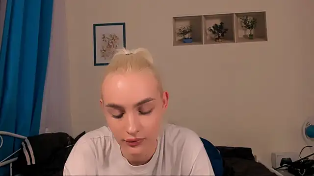 OliviaKisss webcam