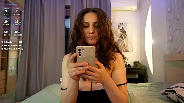 Ariana__