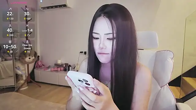 Jolie-22 webcam
