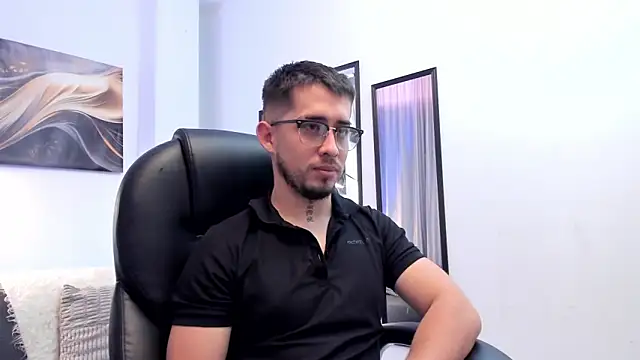 Tommas_Jhonson webcam