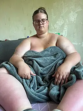 CurvyPaar2 webcam