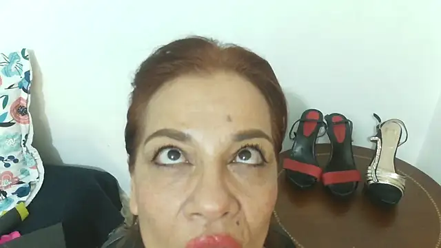 Madame_Desire webcam