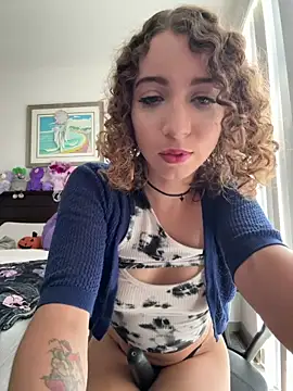 littledeathtrap (F young) - in panties, strip tease dance