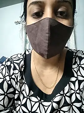 tamil_shalini (F young) - Lips