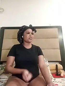 SpicyKittyxxx webcam