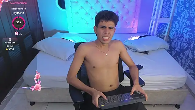 hunterwest06 webcam
