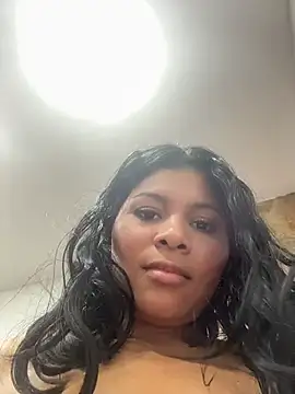 Emma_hassani webcam