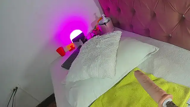 kyliestteel webcam