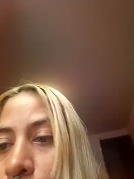 sofigirlgold webcam