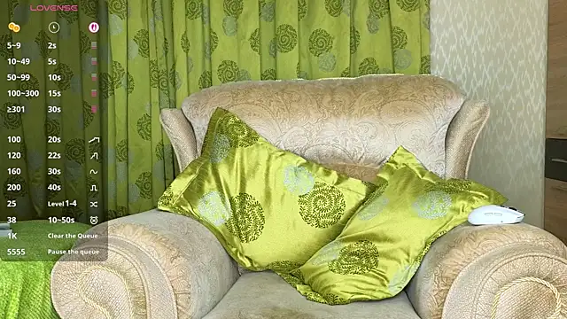 Cowell_Adelina webcam