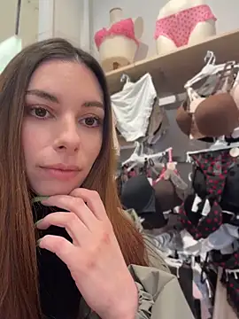 Amelie_Crosby webcam