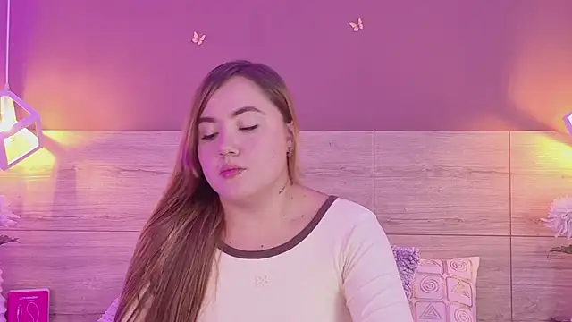 ElenaGilbertAdams webcam