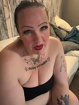 Noraya_ink webcam