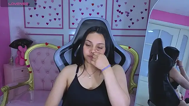 lia_harper_t webcam