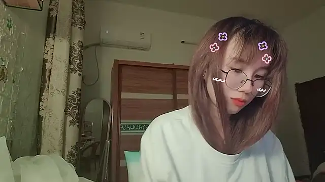 Lili_666 webcam