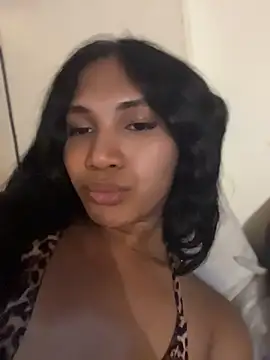 slutty_aki webcam