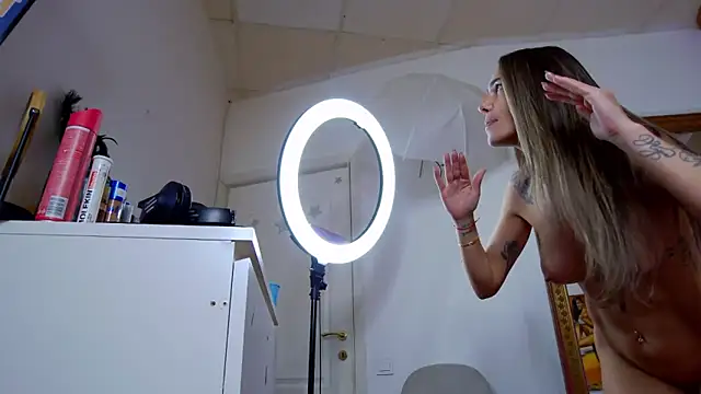 PlayfulShow webcam