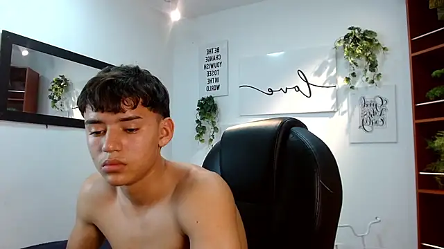 Ryan_grayx webcam