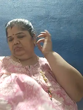 tamilthanushri webcam