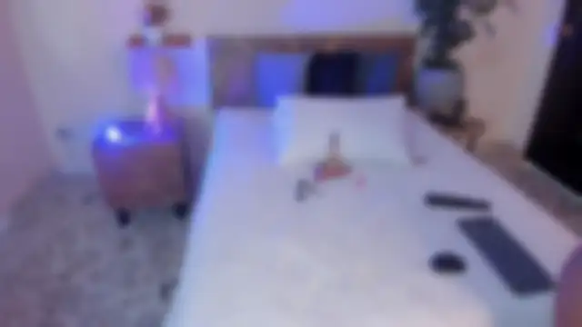 YariRose webcam