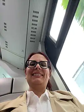 natakitten (F milf) - Open top+rub nude tits in public,Lt🎁