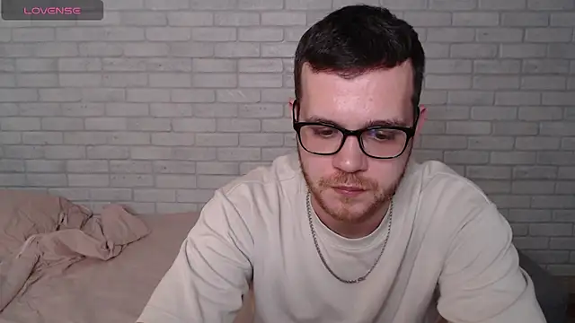 Alexxx_horny webcam