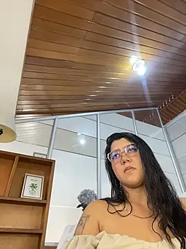 Chloe_Thomsoon_ webcam