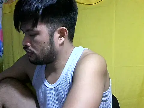 HairyHottestpinoyHandsome webcam
