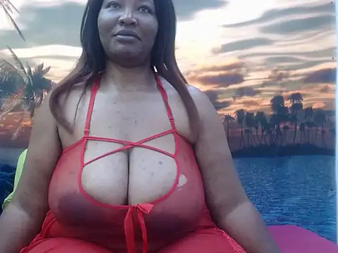 chubbydoll122 (F milf) - show tits and scuk them