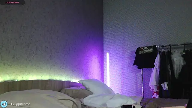 Esme_Velvet webcam