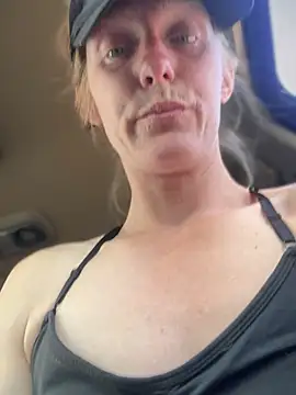 GoldenFlameGoddess webcam