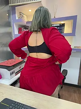isabella_horney_ live sex cam